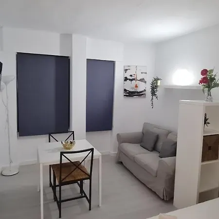 Loft Triana 아파트 *